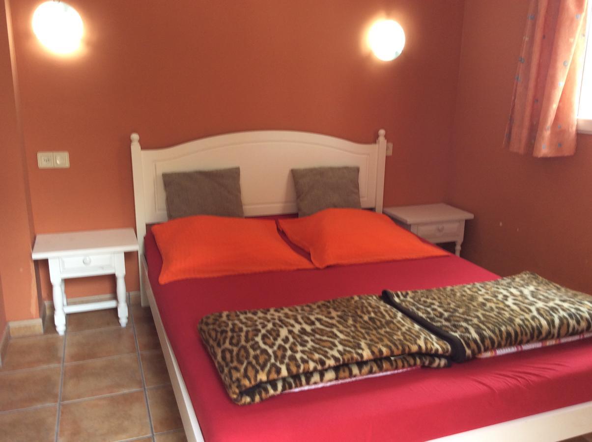 Hotel Pinkflamingo Denia Zewnętrze zdjęcie